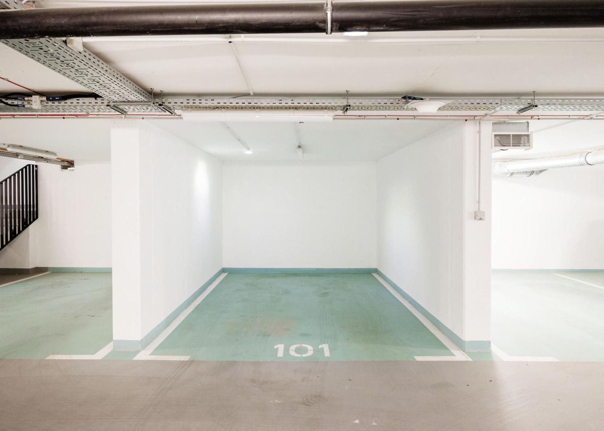 Apartamento Modern Riverfront With Free Parking Budapeste